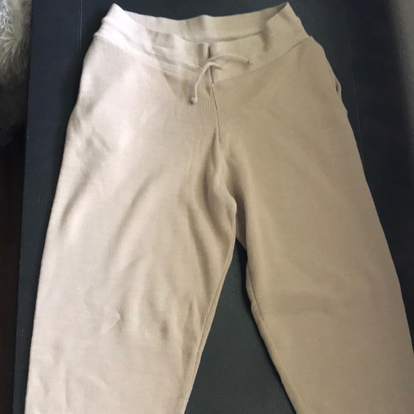 Pretty Little Thing Cream Joggers - Picture 3 of 4
